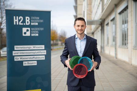 Dr. Fabian Pfaffenberger Dr. Fabian Pfaffenberger