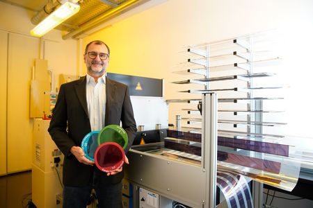 Prof. Dr. Christoph Brabec Prof. Dr. Christoph Brabec