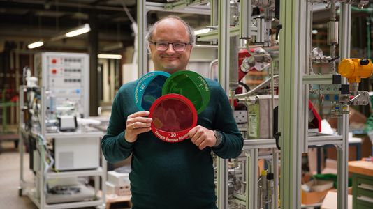 Prof. Dr. Peter Wasserscheid Prof. Dr. Peter Wasserscheid